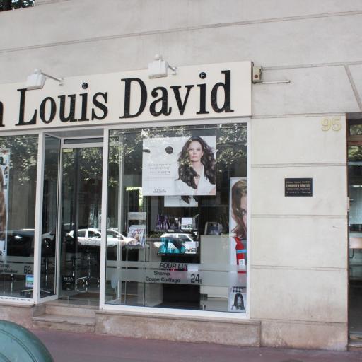 Visiter le dentaire CharentonlePont (94220) Dentiste Dr